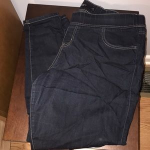 Torrid Size 2R Jegging